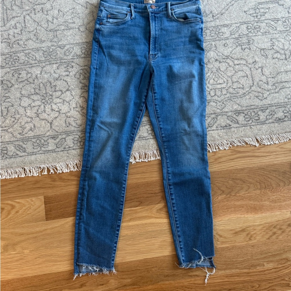 MOTHER The Stunner Zip Ankle Step Fray Jeans